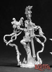 Pharess, Fire Sorceress 03025