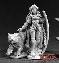 Reaper Miniaturen Aeris, Female Elf Ranger and Panthe 03401