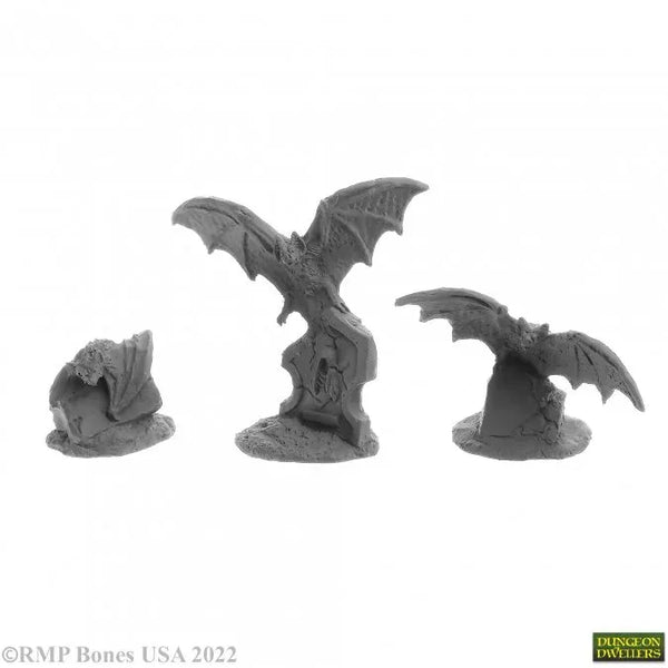 Giant Bats (3) 07058