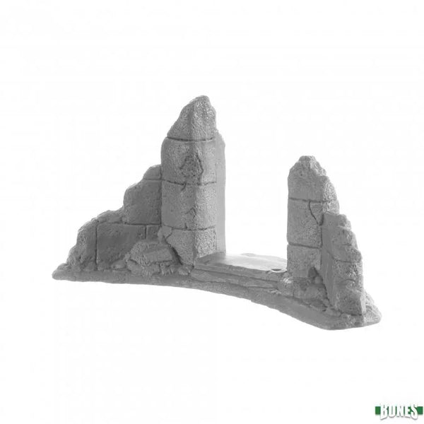 Ruined Doorway 77987